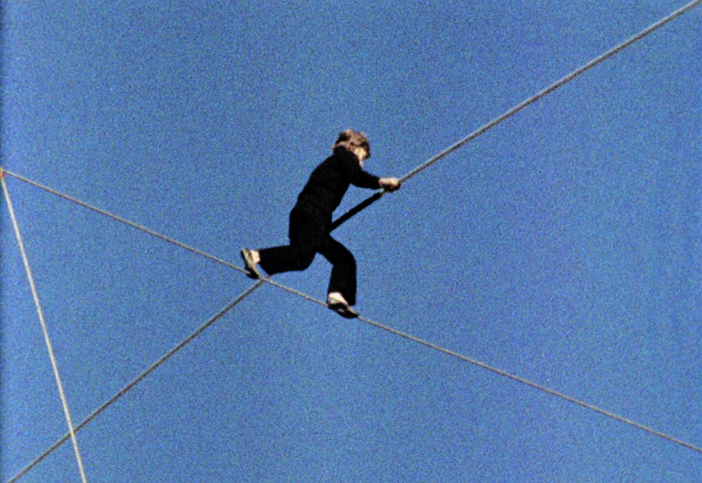 Кадр из фильма «Человек на канате» 