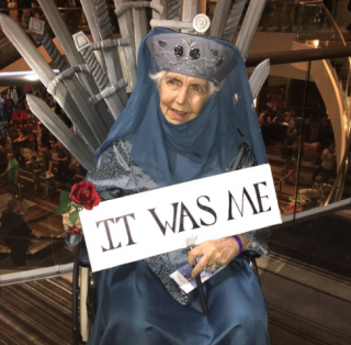 85-летняя косплеерша стала королевой Dragon Con