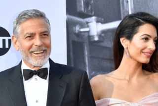 Джордж и Амаль Клуни пожертвовали $100.000 детям-иммигрантам
