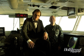 Первый показ «Президента Линкольна: Охотника на вампиров» прошел на американском авианосце (ФОТО)