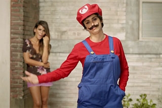 Пенелопа Крус стала Супер-Марио в рекламе Nintendo 3DS (ВИДЕО)