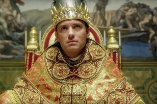Новый тизер: Джуд Лоу в сериале HBO о Папе Римском
