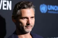 Эрик Бана сыграет вместе с Конни Бриттон в сериале «Грязный Джон»
