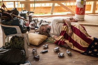 Свежие кадры: Николас Кейдж охотится на бен Ладена