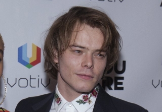 Звезда «Очень странных дел» Чарли Хитон станет мутантом