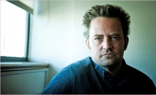 Мэттью Перри сочинил спектакль и играет в нем главную роль