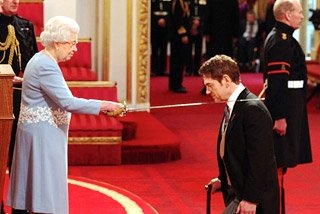 Кеннет Брана посвящен в рыцари