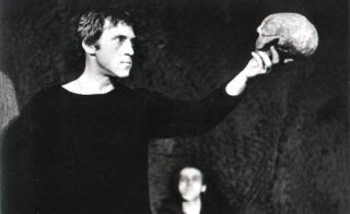 Риз Ахмед сыграет Гамлета