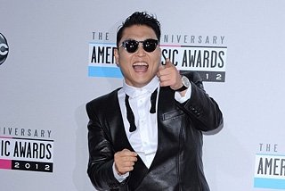 Видеоклип PSY Gangnam Style стал самым просматриваемым на YouTube