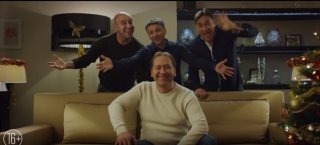 Создатели фильма «О чем говорят мужчины» поздравили всех с наступающим Новым Годом