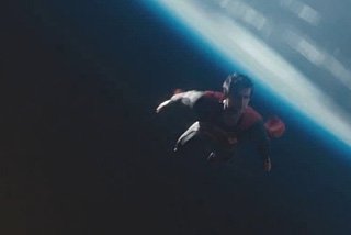 Эмоциональное путешествие Супермена в трейлере «Человека из стали»