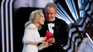 Уоррен Битти и Фэй Данауэй вновь представят награду за лучший фильм на «Оскаре»