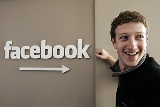 Facebook приобрел Instagram за $1 млрд.