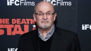 Netflix экранизирует «Детей полуночи»