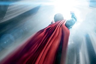 Высокий полет Супермена на новом постере «Человека из стали»