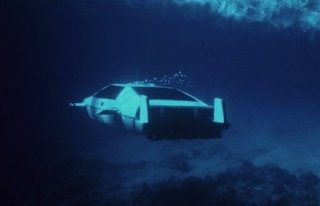 Водоплавающий автомобиль Джеймса Бонда выставят на аукционе