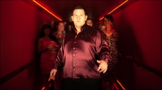 Новые постер и трейлер: «Танцуй отсюда!»