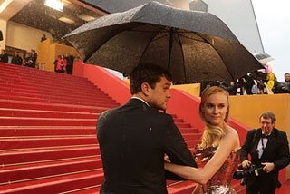 Не по сезону плохая погода сделала Каннский кинофестиваль безлюднее обычного