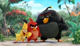 Джейсон Судейкис и Питер Динклейдж озвучат роли в Angry Birds