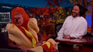Харрисон Форд оделся псом в костюме хот-дога для шоу Джимми Киммела