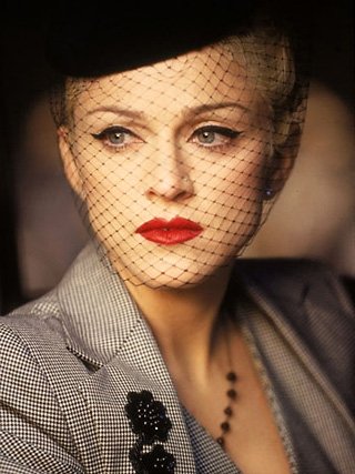 Мадонна: жизнь и карьера поп-королевы в фотографиях