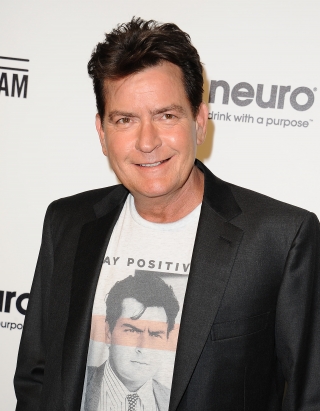 Чарли Шин хочет добиться отмены запретительного приказа со стороны своей бывшей невесты